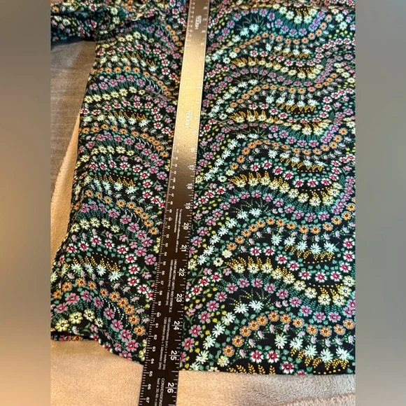 LOFT Ruffled Black Floral 3/4 Sleeve Feminine Blouse  Cotton Tie Back Top - Picture 11 of 13